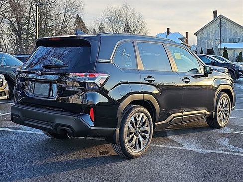 New 2025 Subaru Forester Touring image 6