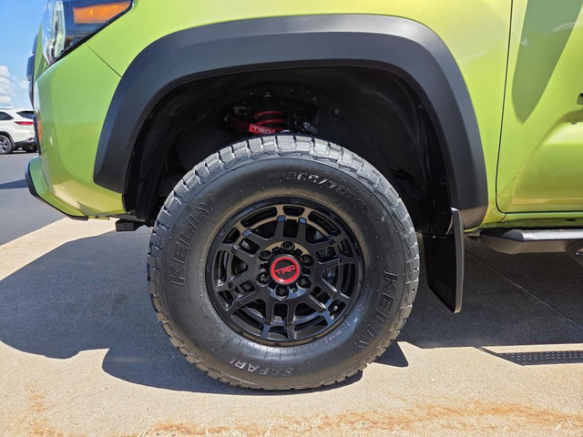 Used 2022 Toyota Tacoma TRD Pro AWD/4WD image 34
