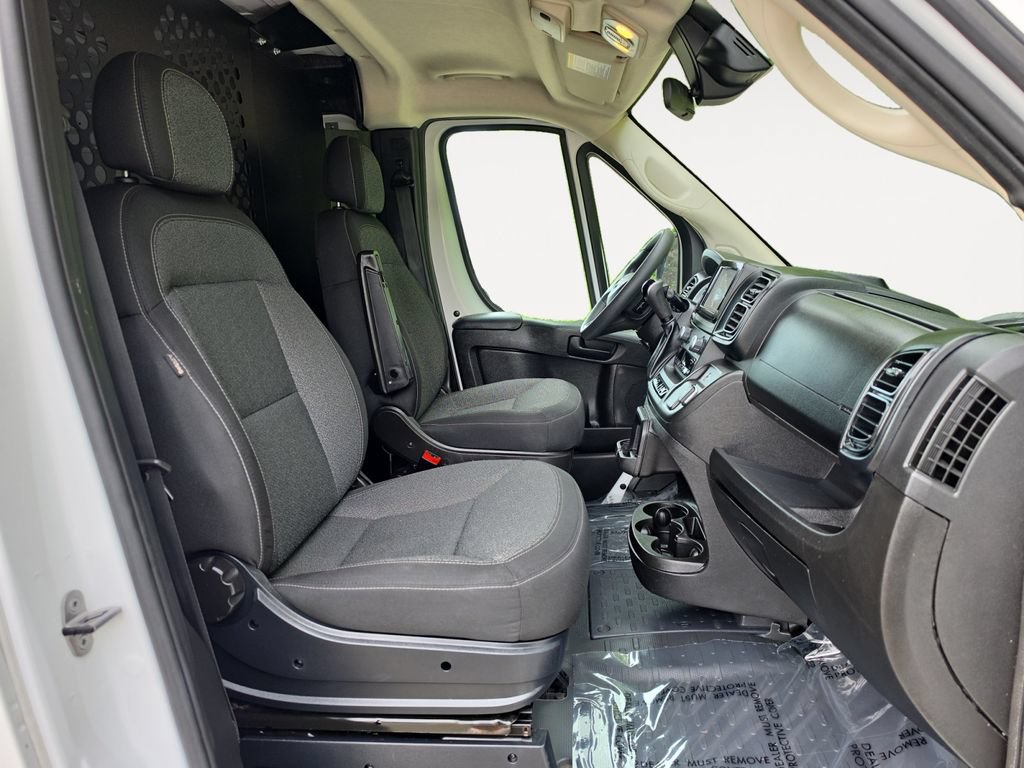 Used 2025 RAM ProMaster 2500 w/ U-Haul Equipment Group FWD image 15