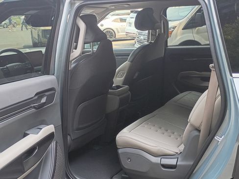 Certified 2024 Kia EV9 Wind AWD/4WD image 19
