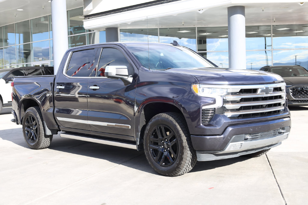 Used 2022 Chevrolet Silverado 1500 High Country w/ High Country Premium Package AWD/4WD image 8