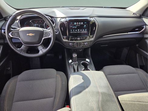 Used 2018 Chevrolet Traverse LT FWD image 13