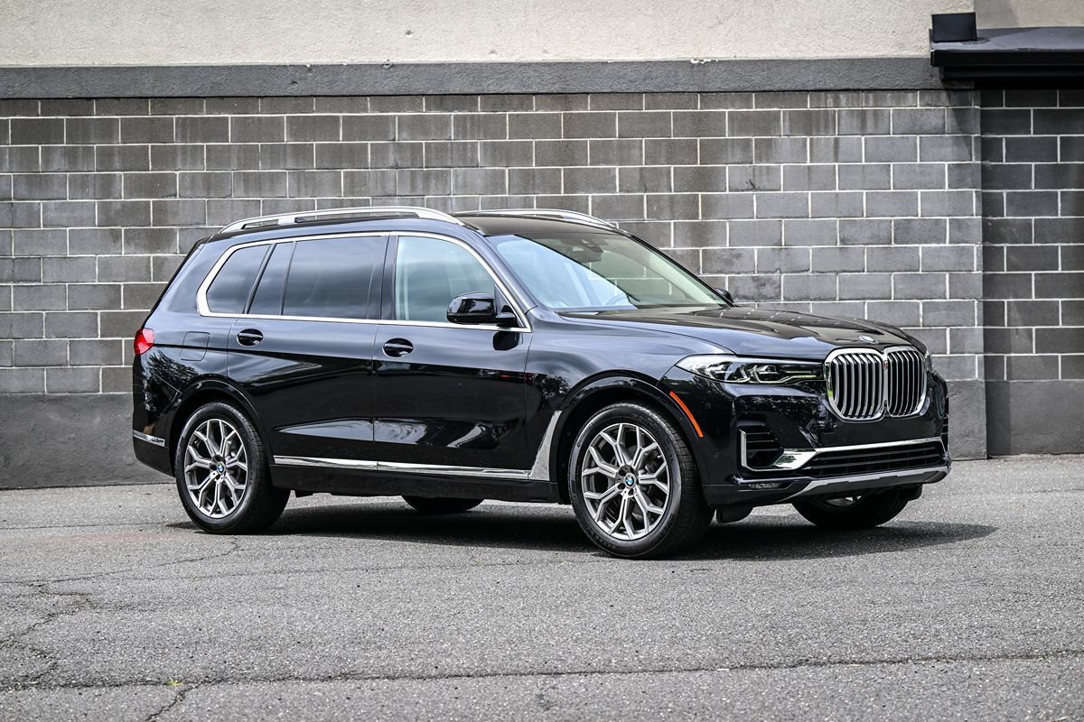 Used 2020 BMW X7 xDrive40i w/ Premium Package AWD/4WD image 2