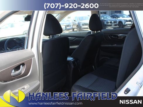 Used 2020 Nissan Rogue S FWD image 14