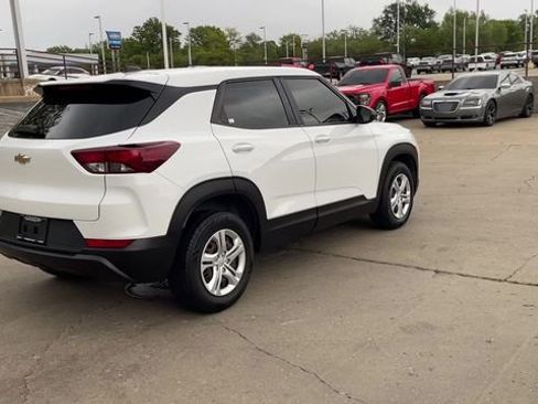 Used 2021 Chevrolet TrailBlazer L FWD image 8