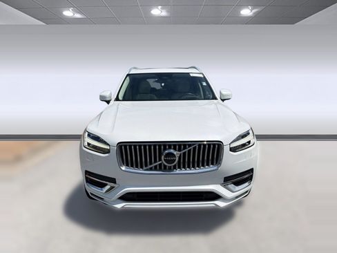 Certified 2023 Volvo XC90 B5 Plus w/ Protection Package Premier AWD/4WD image 29