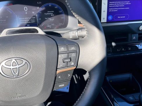 Used 2026 Toyota Crown Limited image 25