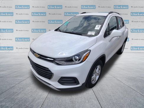 Used 2020 Chevrolet Trax LT w/ LT Convenience Package FWD image 6