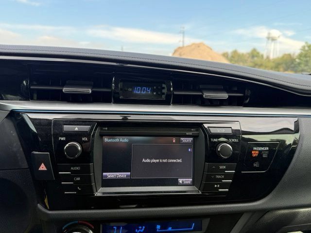 Used 2014 Toyota Corolla S FWD image 19