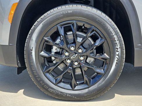 New 2026 Chevrolet Traverse LT w/ Midnight/Sport Edition AWD/4WD image 13