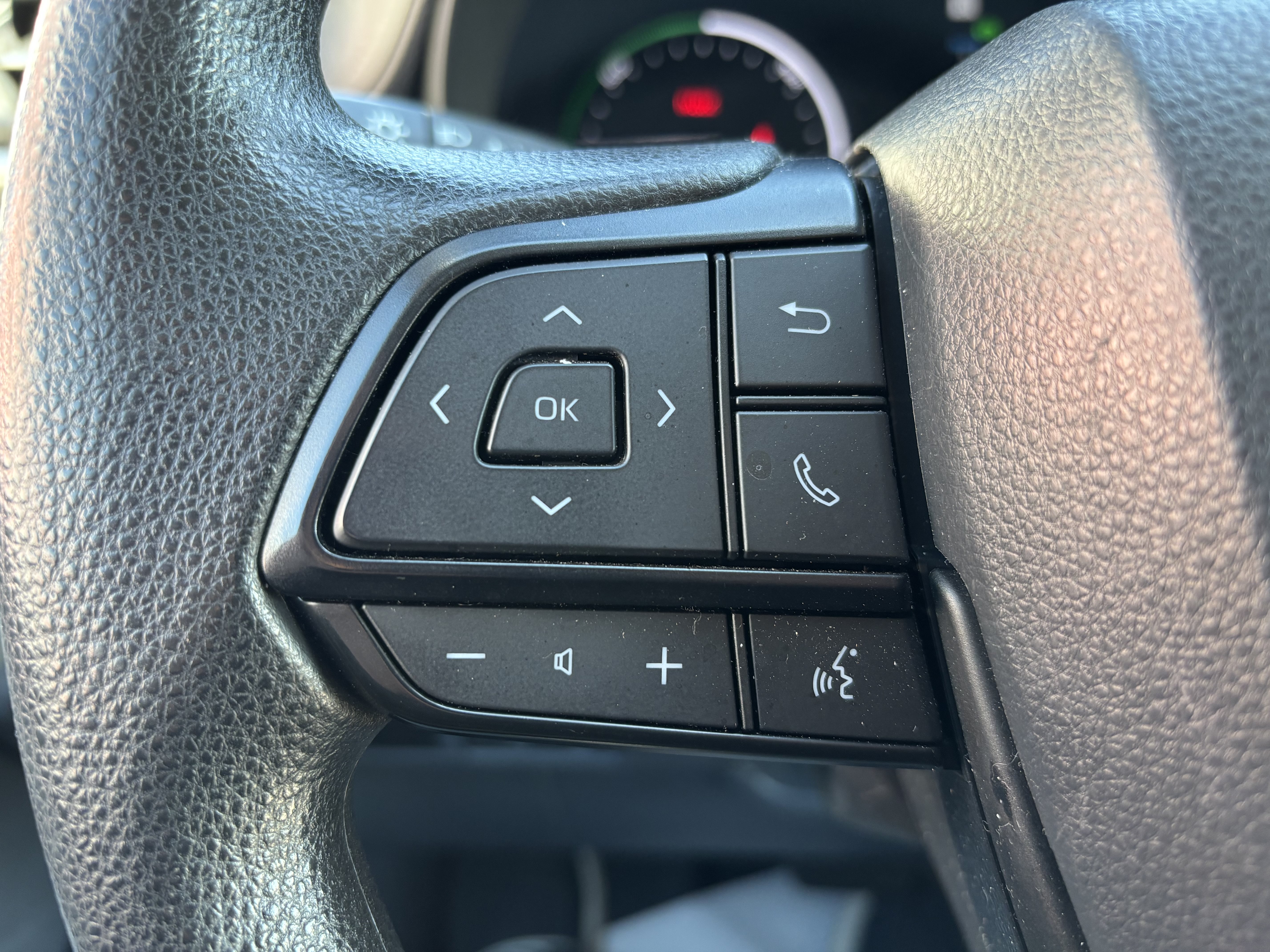 Used 2024 Toyota Sienna LE AWD/4WD image 20