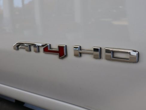 Used 2021 GMC Sierra 2500 AT4 image 57