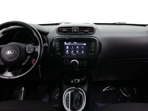 Used 2018 Kia Soul + FWD image 26