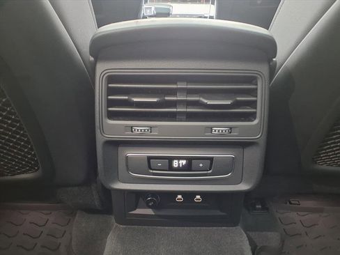 Used 2022 Audi Q7 3.0T Premium image 22