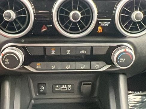 Used 2024 Nissan Sentra SV image 25