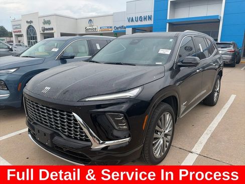 Used 2026 Buick Enclave Avenir w/ Super Cruise Package AWD/4WD image 2
