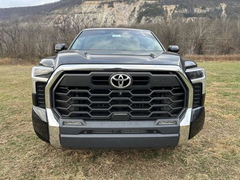 Used 2022 Toyota Tundra SR5 image 2