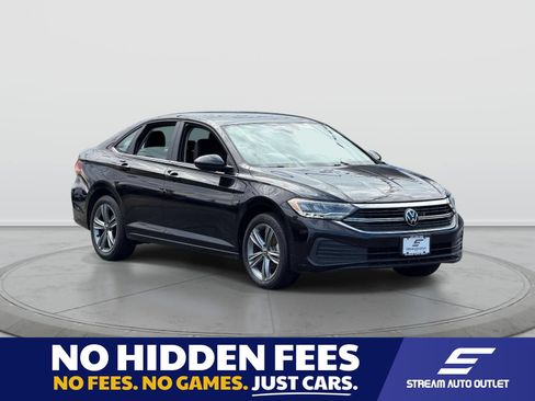 Used 2024 Volkswagen Jetta SE FWD image 1