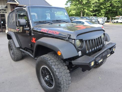 Used 2014 Jeep Wrangler Sport w/ Quick Order Package 23S AWD/4WD image 3