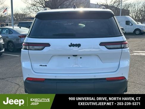 Used 2023 Jeep Grand Cherokee L Altitude image 3