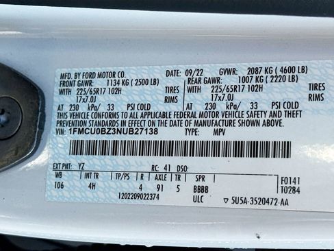 Used 2022 Ford Escape SE image 28