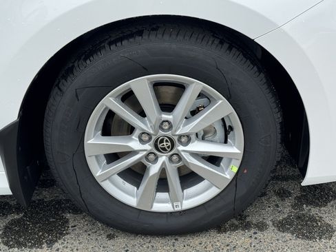 New 2026 Toyota Camry LE FWD image 15