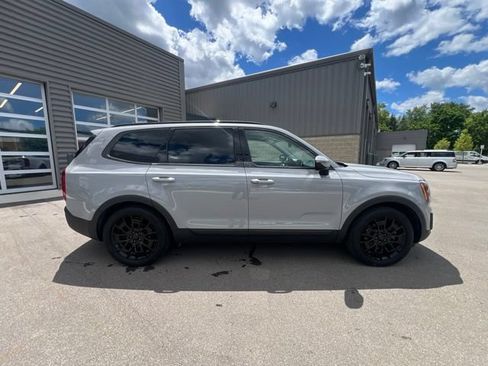 Used 2021 Kia Telluride EX w/ EX Premium Package AWD/4WD image 4