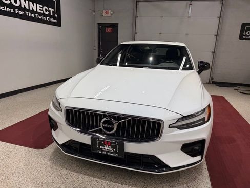 Used 2019 Volvo S60 T6 R-Design AWD/4WD image 6