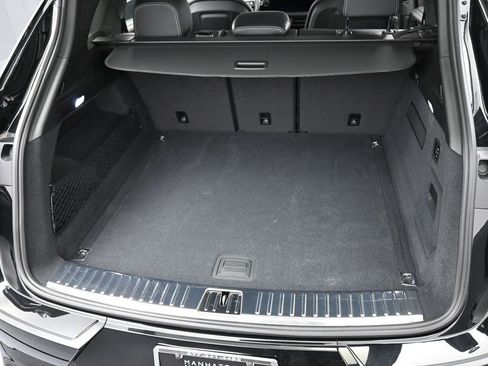 Certified 2025 Porsche Cayenne GTS image 33