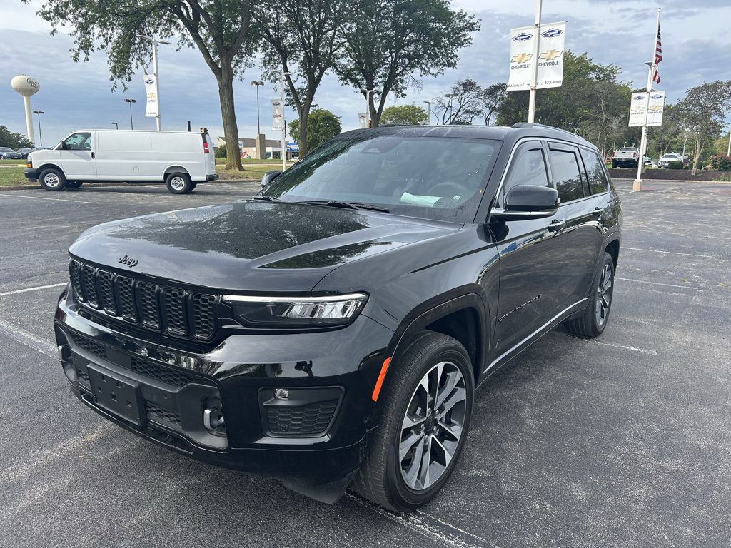 Used 2023 Jeep Grand Cherokee L Overland AWD/4WD image 3