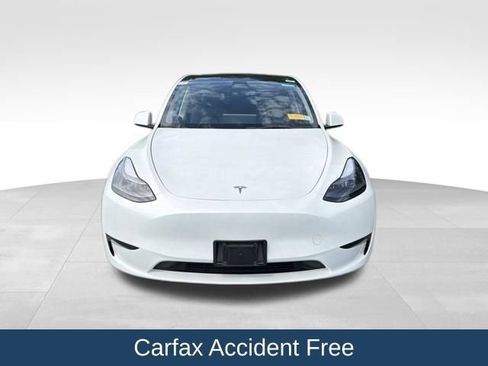 Used 2023 Tesla Model Y Performance AWD/4WD image 2
