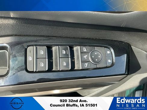 Used 2022 Nissan Pathfinder Platinum w/ Lighting Package (N93) AWD/4WD image 25