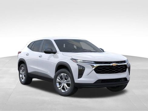 New 2026 Chevrolet Trax LS FWD image 7
