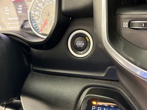 Used 2023 RAM 1500 Laramie AWD/4WD image 32