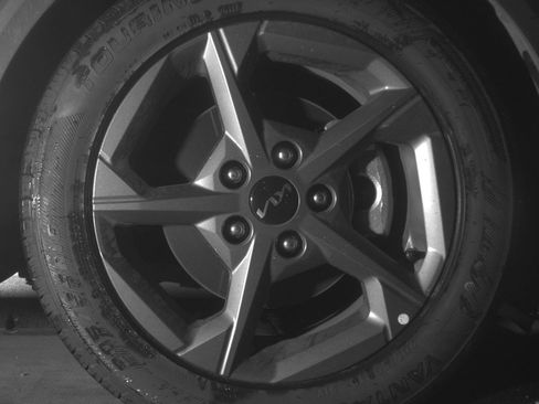 Used 2025 Kia K4 LXS image 15