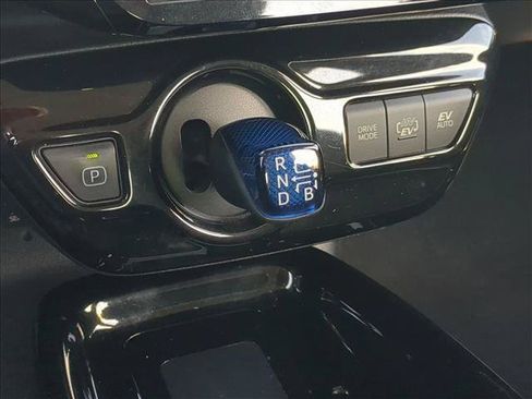 Used 2019 Toyota Prius Prime Premium FWD image 12