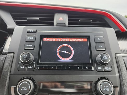 Used 2019 Honda Civic Sport image 4