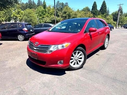 Used 2011 Toyota Venza AWD image 2