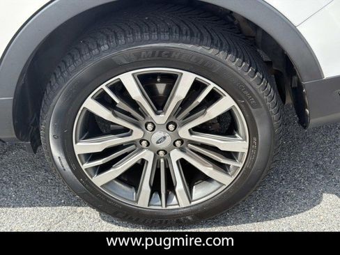 Used 2019 Ford Explorer Platinum AWD/4WD image 19