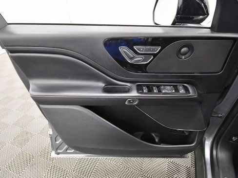 Used 2023 Lincoln Aviator Reserve w/ Equipment Group 201A image 13