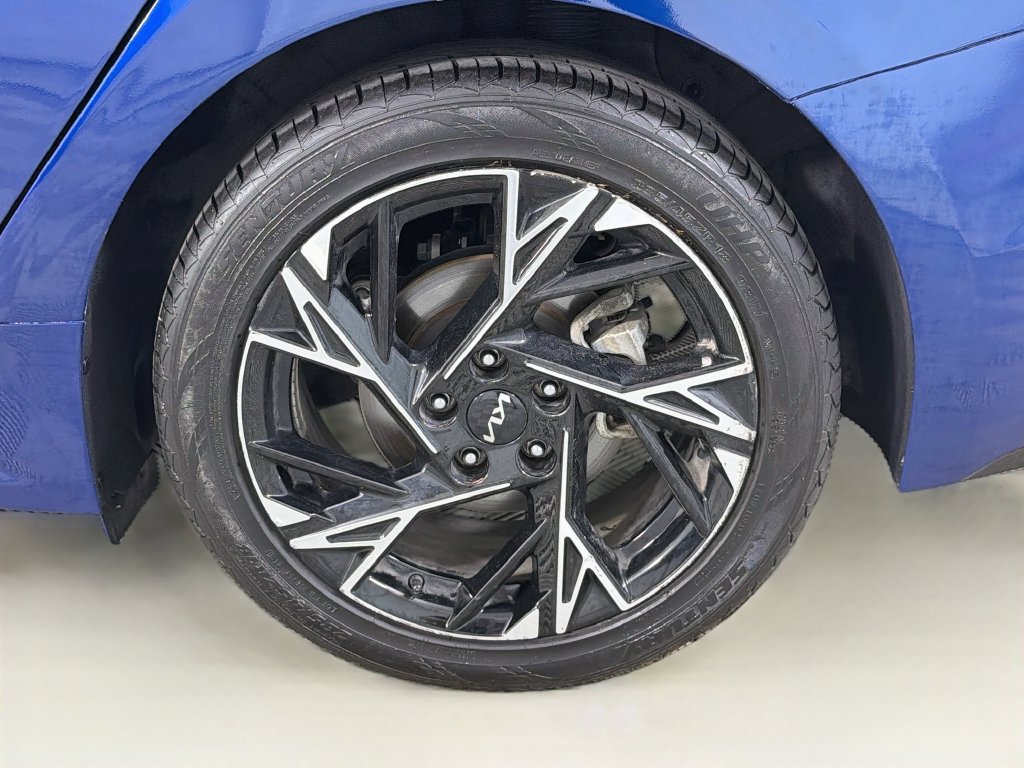 Used 2025 Kia K5 GT-Line w/ GT-Line Premium Package FWD image 35