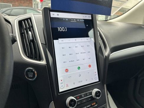 Certified 2022 Ford Edge SEL w/ Convenience Package image 16