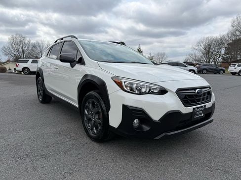 Used 2022 Subaru Crosstrek 2.5i Sport w/ Moonroof Package image 8