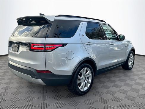 Used 2018 Land Rover Discovery HSE image 6