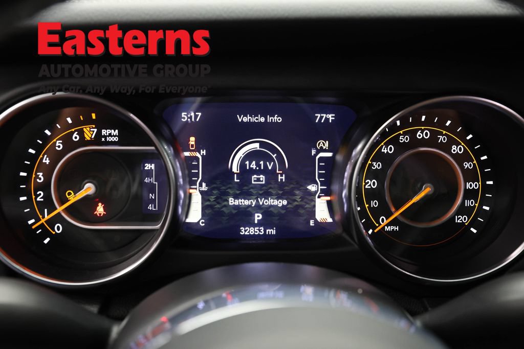Used 2021 Jeep Gladiator Overland AWD/4WD image 16