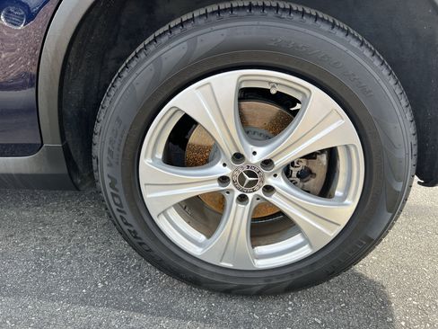 Certified 2018 Mercedes-Benz GLC 300 4MATIC image 13