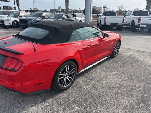 Used 2017 Ford Mustang GT Premium image 5