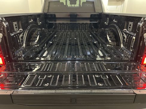 New 2025 Ford F250 Platinum image 42