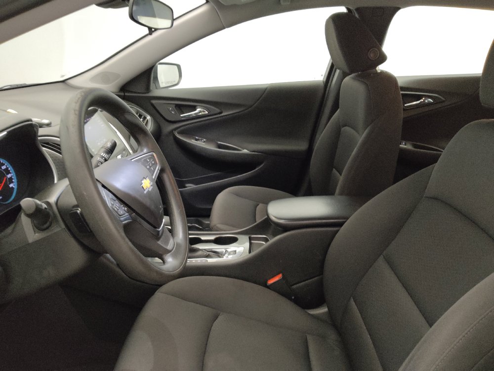 Used 2023 Chevrolet Malibu LS FWD image 17