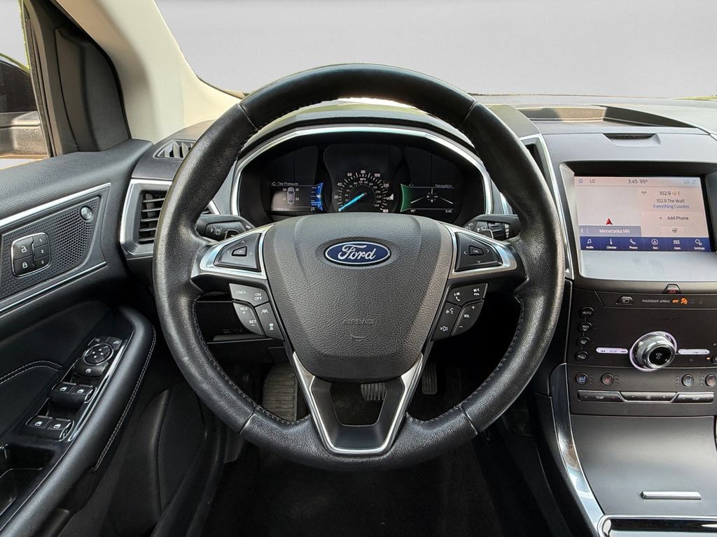 Used 2020 Ford Edge Titanium w/ Equipment Group 301A AWD/4WD image 11